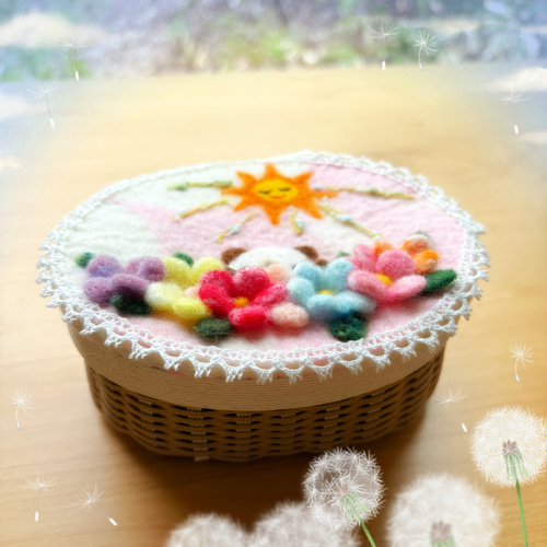 羊毛フェルト×紙バンドの蓋つきカゴ ぼの子とお花畑 フリーボックス
