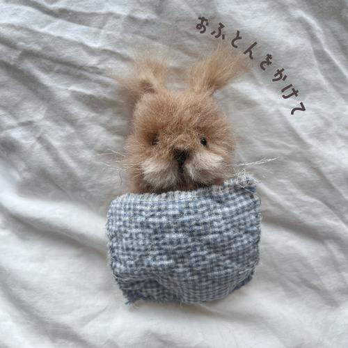 ミルクティーカラーのふわふわ うさぎさん*´ㅅ`* ニードルフェルト
