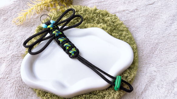 パラコード✶オニヤンマグローブホルダー✶タオルホルダー✶カラビナ付