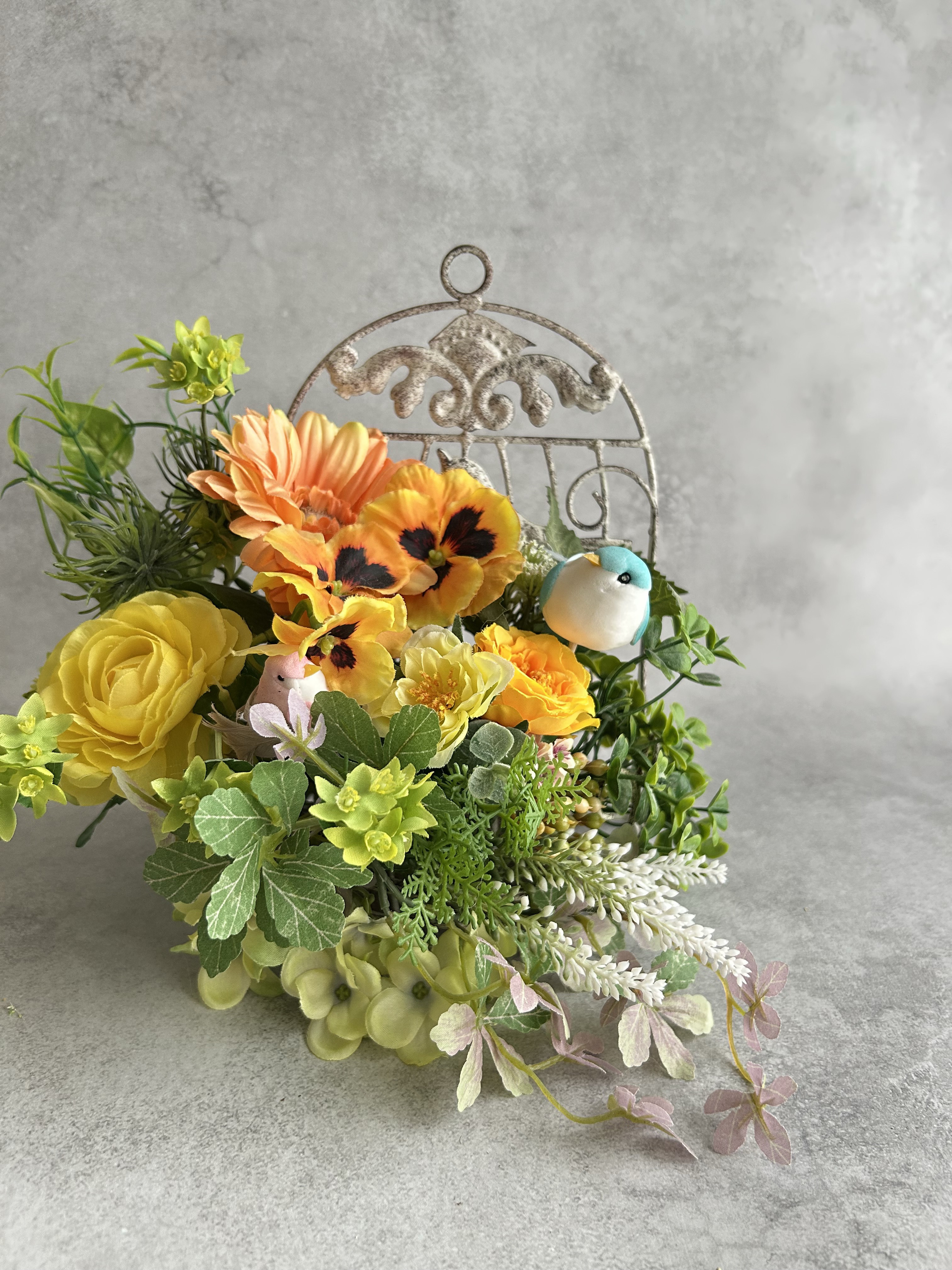 小鳥のフラワーアレンジメント
