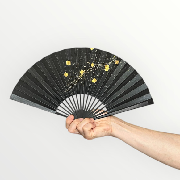 日本/土佐和紙　京扇子　箔図 image3 黒骨 1枚目の画像