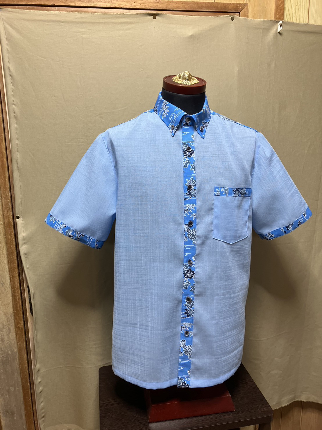 【オーダー専用】かりゆしウェア　メンズ　水色　和柄　 L （沖縄、琉球、紅型柄、アロハ）No.161