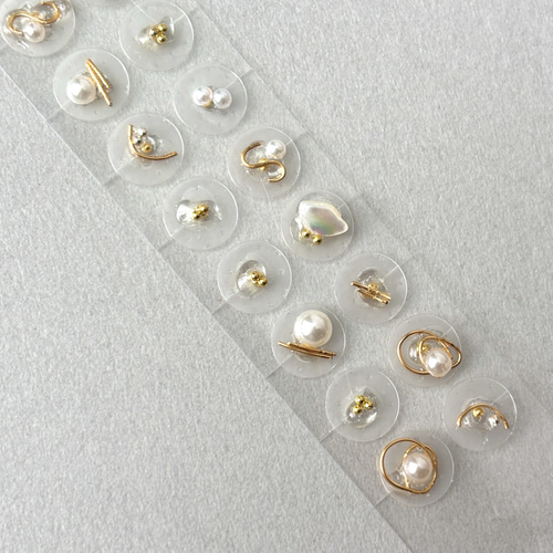 耳つぼシール　耳つぼジュエリー　金粒　クリア　透明　ゴールド 楽天市場】【200粒入り】金粒 耳つぼジュエリー 耳ツボシール 耳