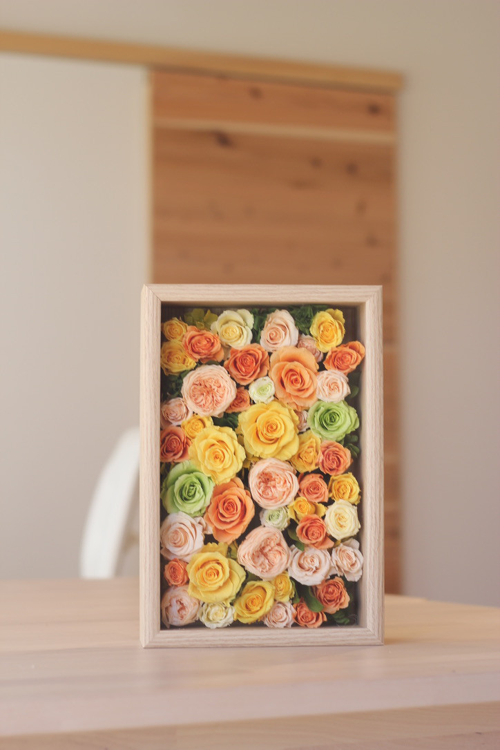 プリザーブドフラワー額装アレンジ（黄色系おまかせ）