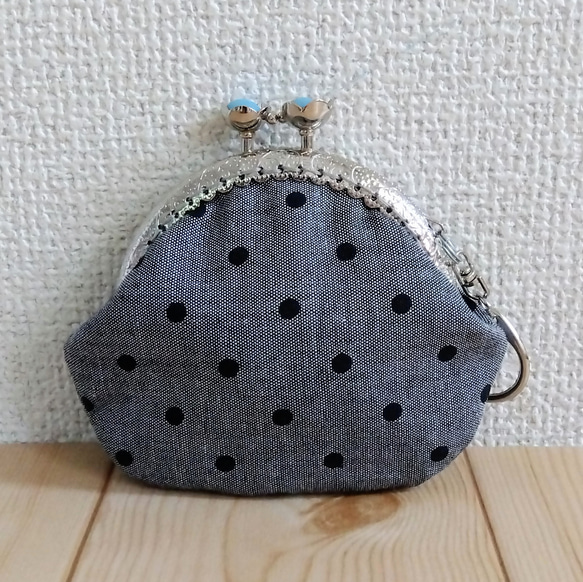 がま口ミニポーチ　コインケース　キーホルダー　8.5cm口金　アクセサリーケース　ドット　ダンガリー　ブラック系　226 1枚目の画像