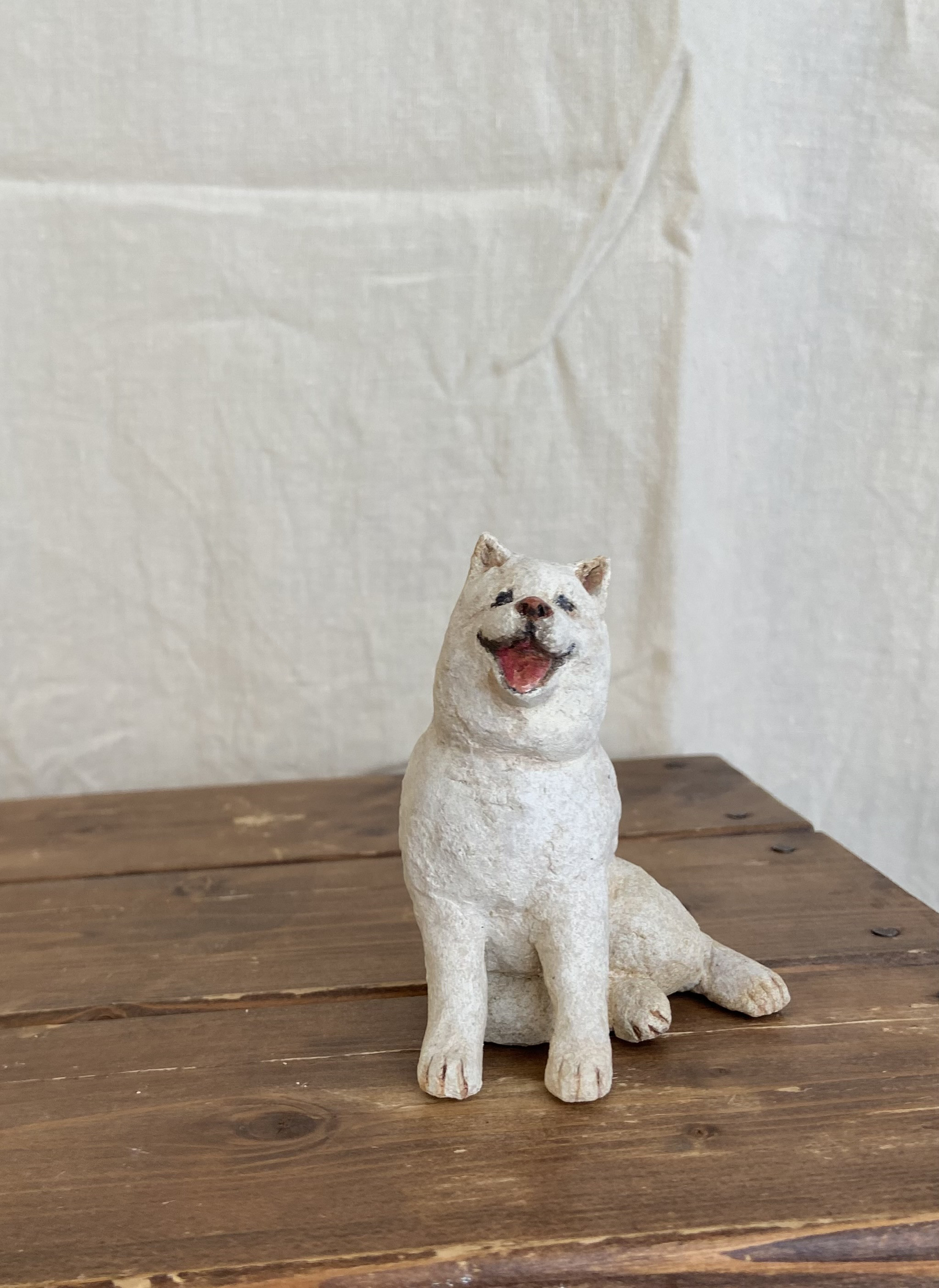 オーブン陶土の笑うサモエド