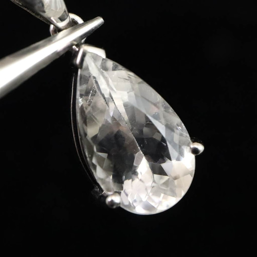 鑑別書付フェナカイトペンダントトップ 鑑別書付]フェナカイト ペンダントトップ 15.9x8.7mm #QH005