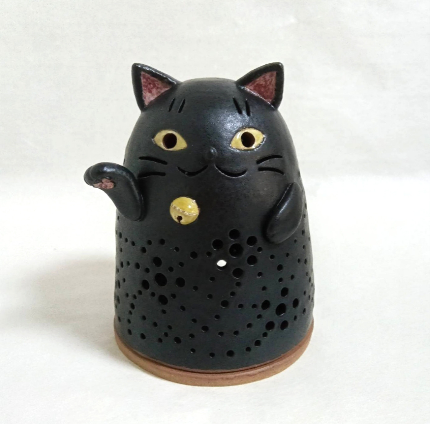 黒ネコのランプ 陶器 招き猫 黒猫