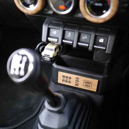 JIMNY ウッド　シフトパターンプレート　木材ブラックチェリー　ハンドメイド JIMNY ウッド シフトパターンプレート 木材ブラックチェリー