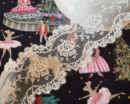 ま*ん様 フランスアンティークチュールレースヴェール※ロココローズ