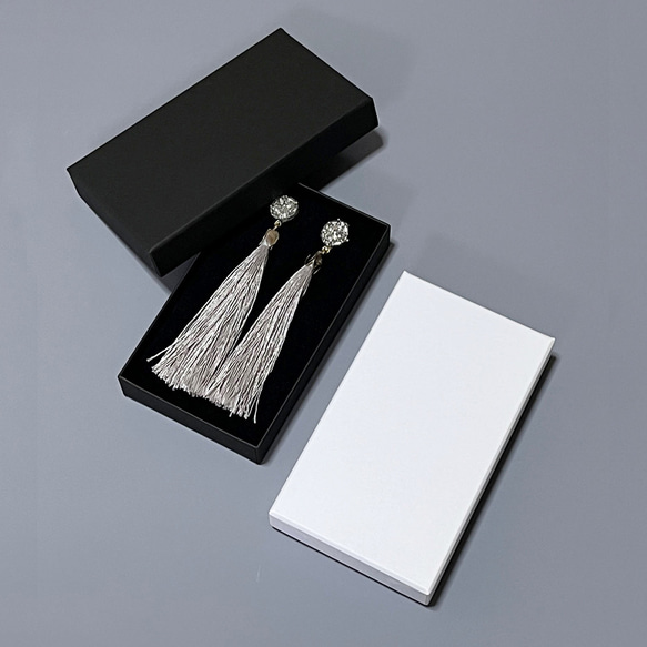 貼り箱 ギフトボックス ロングピアス　スポンジいり　120×70×20mm（黒・白）クリックポスト　B314, B315 1枚目の画像