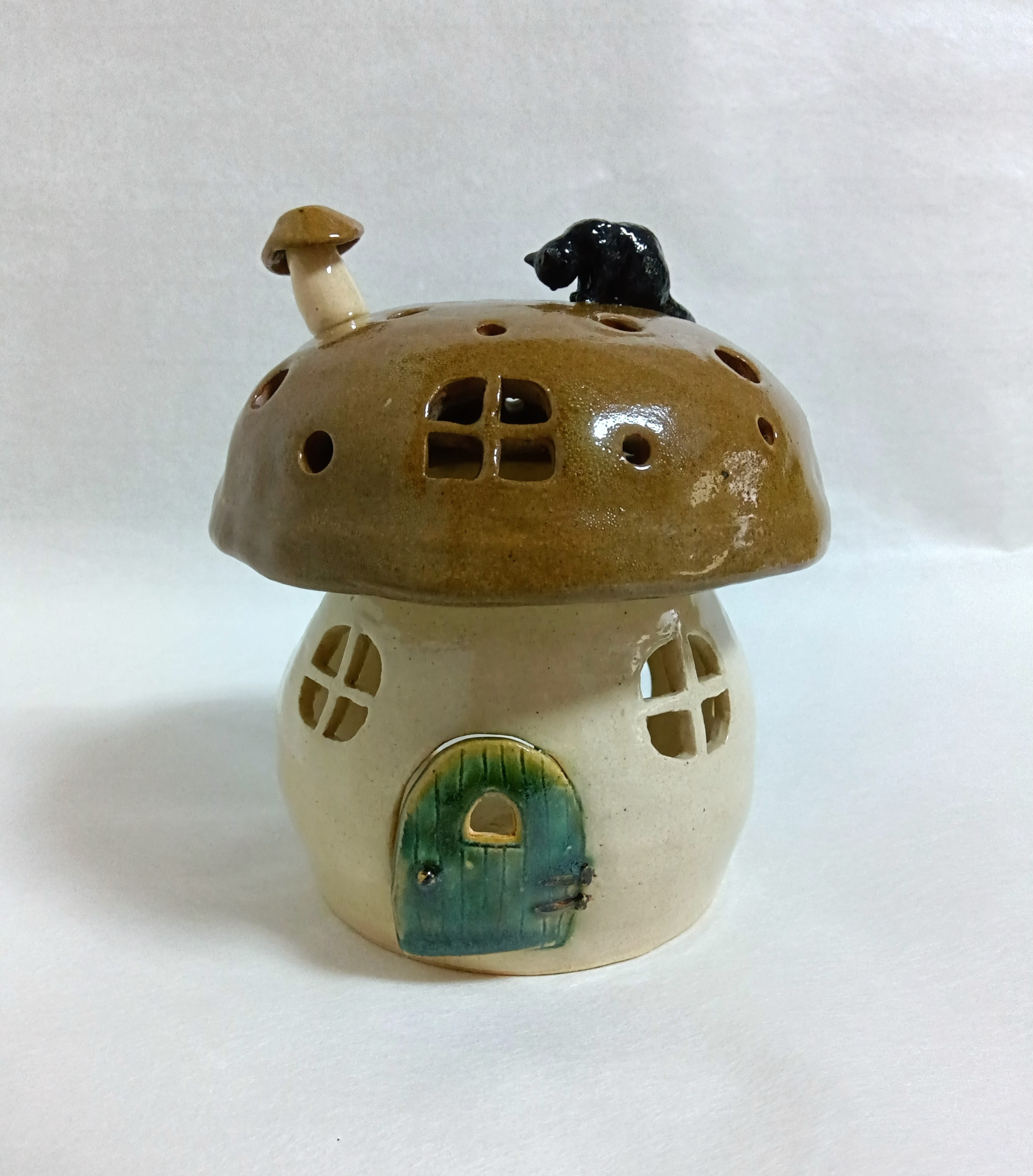キノコのランプ 陶器 黒ネコ