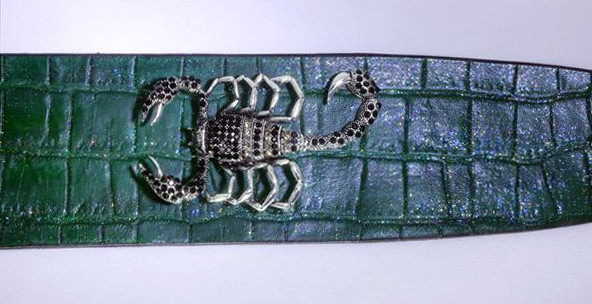 ［受注製作品］クロコダイルギターストラップ(ラインストーンスコーピオン)