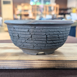 【植木鉢】◆テレビチャンピオン陶芸王が作る器・炭化窯変裂罅紋様鉢(たんかようへんれっかもんようばち) 1枚目の画像