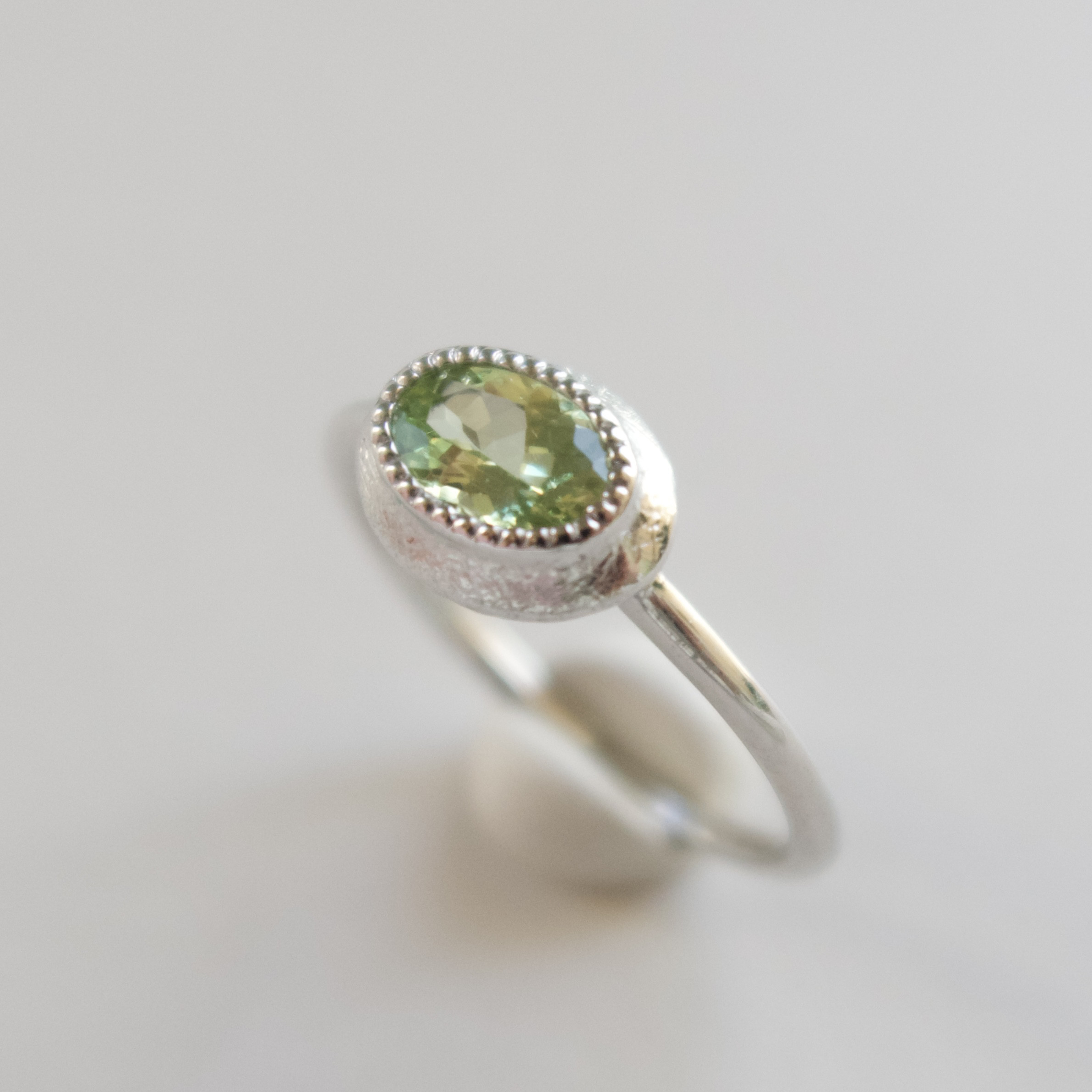 《カラーチェンジガーネット｜Garnet》Silver925 天然石リング・完成品｜ANUENUE