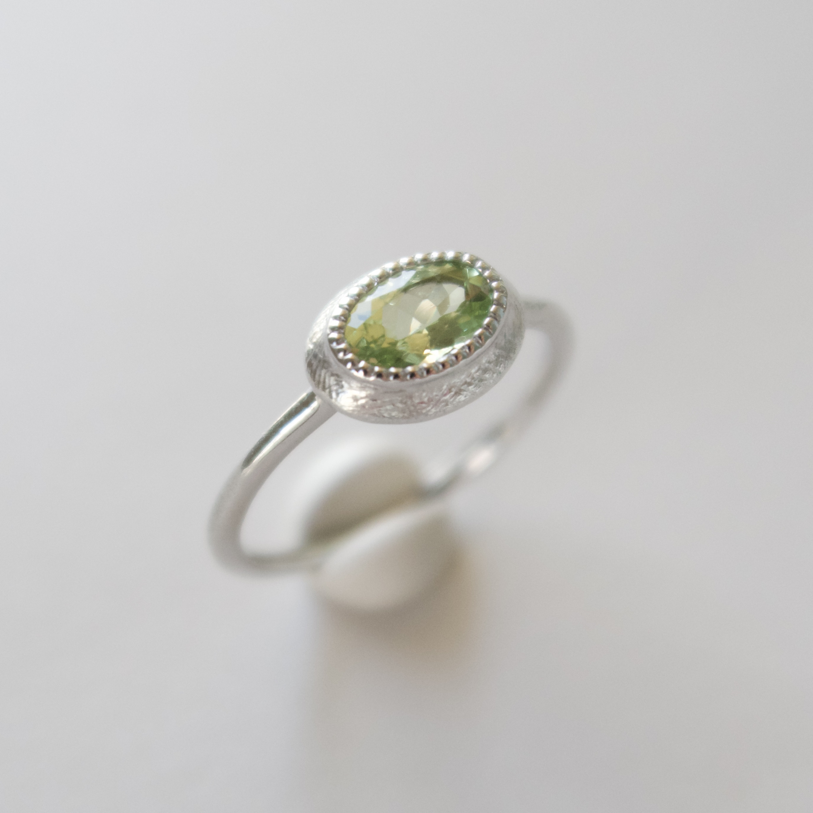 《カラーチェンジガーネット｜Garnet》Silver925 天然石リング・完成品｜ANUENUE