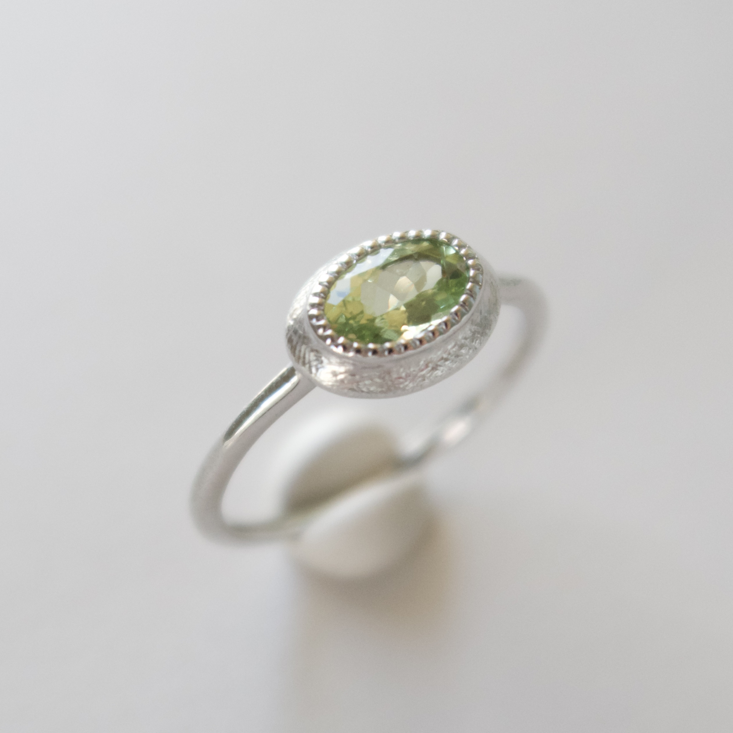 《カラーチェンジガーネット｜Garnet》Silver925 天然石リング・完成品｜ANUENUE