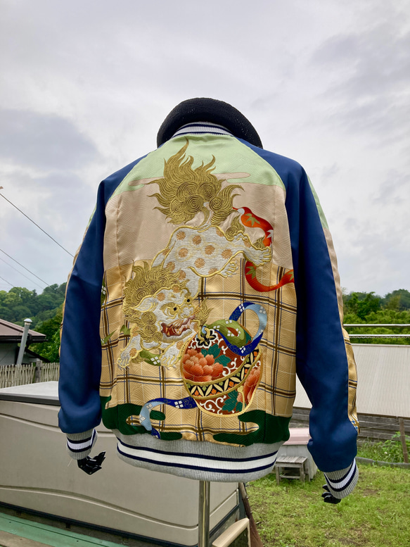 着物リメイク スカジャン 着物リメイクスカジャン 産着リメイク リバーシブル 獅子 刺繍