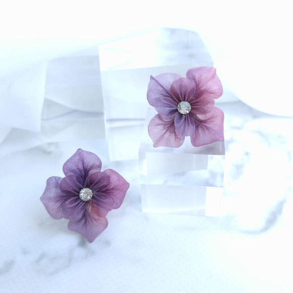 紫陽花 アジサイピアス 痛くないイヤリング 梅雨 6月 アレルギー対応 プレゼント ギフト 2枚目の画像