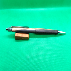 黒柿の木軸ボールペンと栃と欅の変え軸セット 3枚目の画像