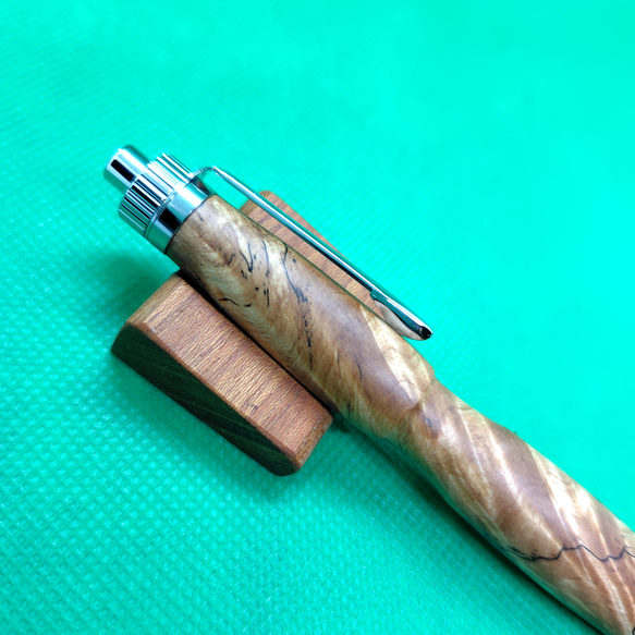 栃の木軸ボールペン 7枚目の画像