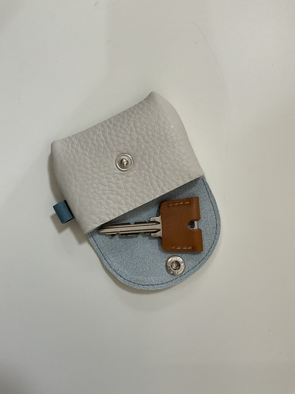 牛革の小銭入れ♪SDカードや鍵入れにも♪ 5枚目の画像