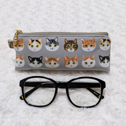 ハンドメイド 両面可愛い猫ちゃんパネル❣️メガネケース❣️ メガネ