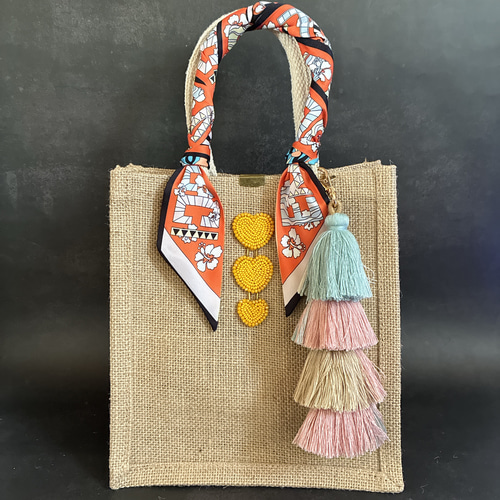 一点物❤️PUCCI生地ツイリースカーフとビーズ刺繍＋大ぶり