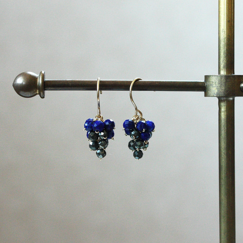 ラピスラズリ　フックピアス No. 832 ラピスラズリとパイライトのピアス(short) ピアス（フック