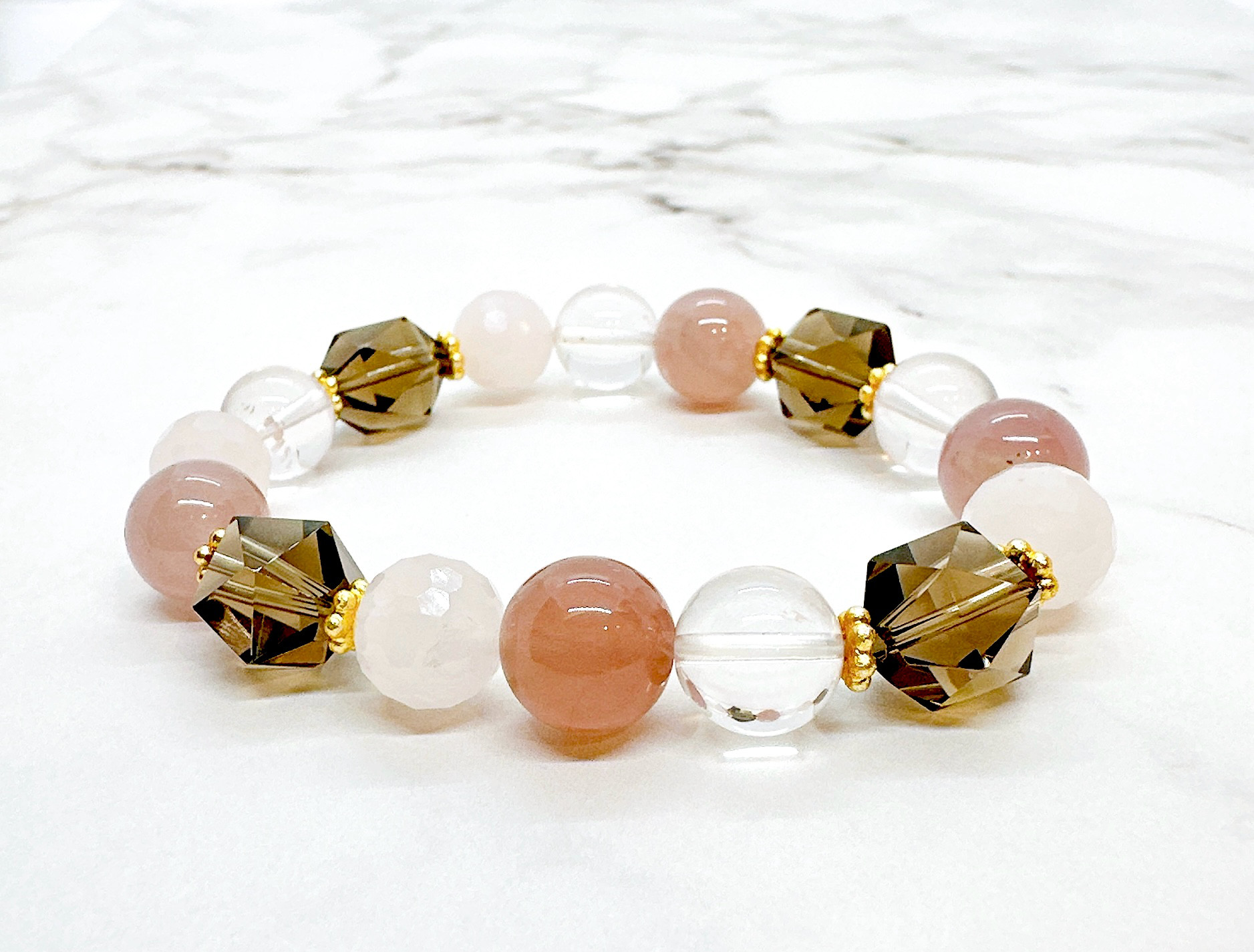 落ち着いた愛と、内側から輝く自分を大切にする力を育てるブレスレット✴︎ ストーン　パワー　ローズクォーツ　スモーキー