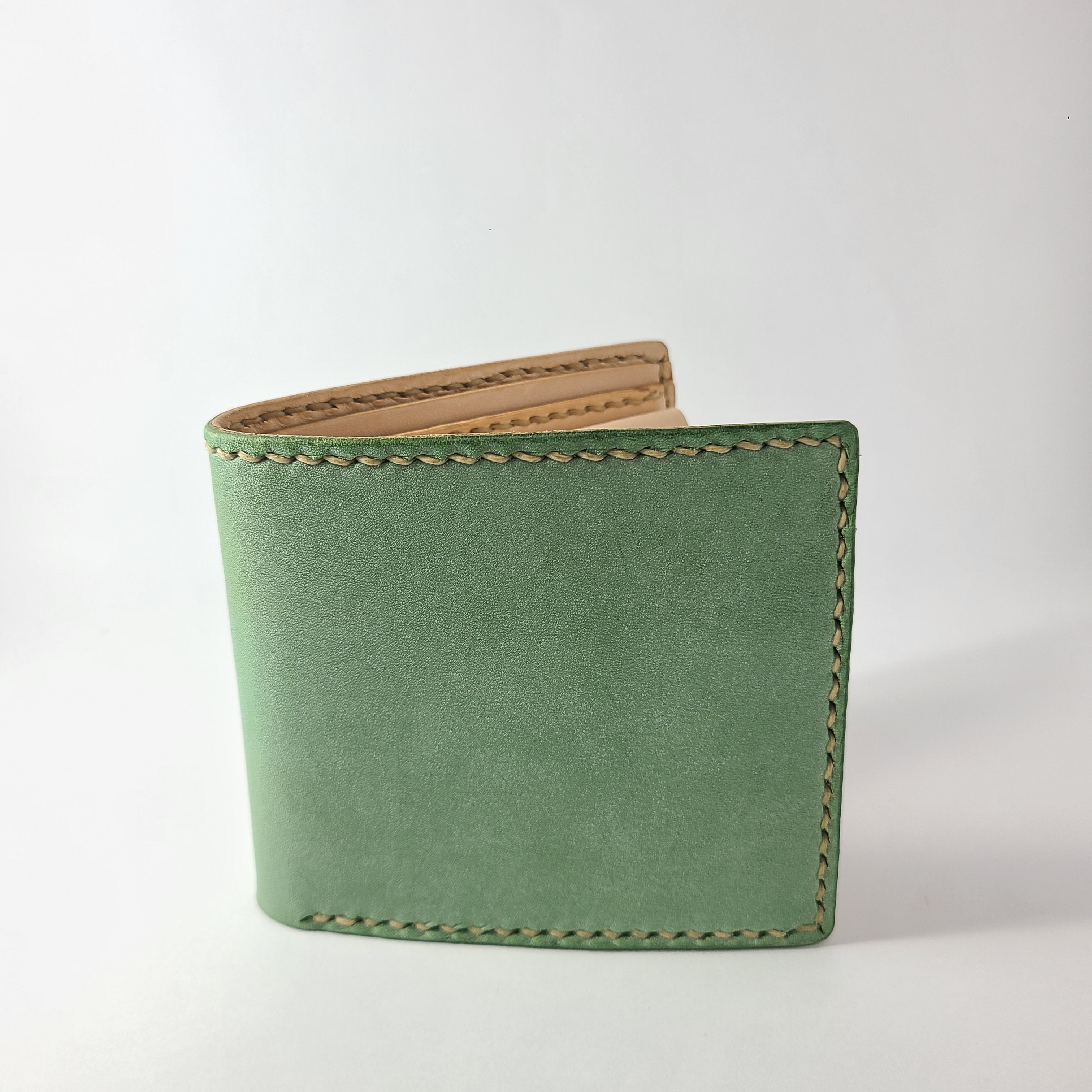 二つ折り財布（ピスタチオグリーン）