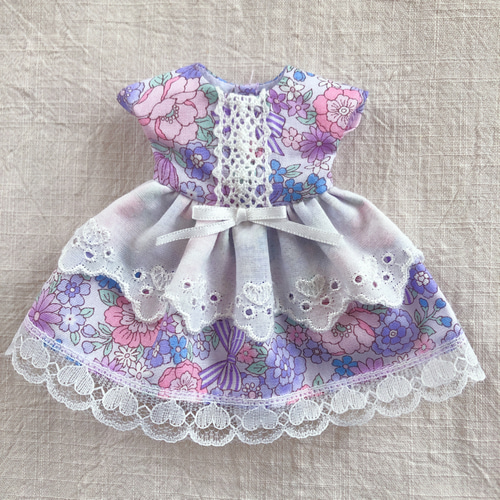 22cmドール用 パープルな花柄のレースワンピース リカちゃん