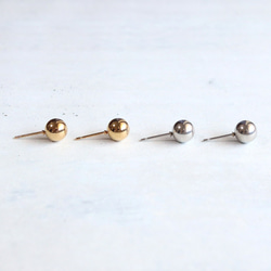 ☆新作☆美しく魅せる「黄金サイズ」8mm つけっぱなしOK 錆びないステンレス【gold & silver】ピアス 8枚目の画像