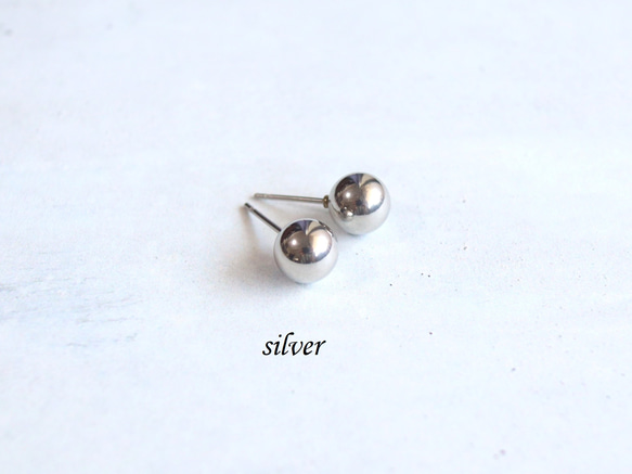 ☆新作☆美しく魅せる「黄金サイズ」8mm つけっぱなしOK 錆びないステンレス【gold & silver】ピアス 3枚目の画像