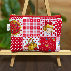 ⭐︎キルトゲイト生地使用⭐︎ふんわりミニファスナーポーチ⭐︎お化粧品やお薬などの持ち歩き☆可愛い⭐︎ 1枚目の画像