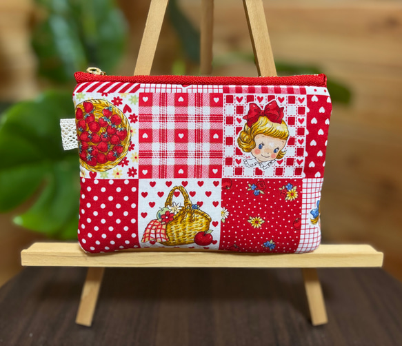 ⭐︎キルトゲイト生地使用⭐︎ふんわりミニファスナーポーチ⭐︎お化粧品やお薬などの持ち歩き☆可愛い⭐︎ 1枚目の画像