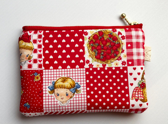 ⭐︎キルトゲイト生地使用⭐︎ふんわりミニファスナーポーチ⭐︎お化粧品やお薬などの持ち歩き☆可愛い⭐︎ 7枚目の画像