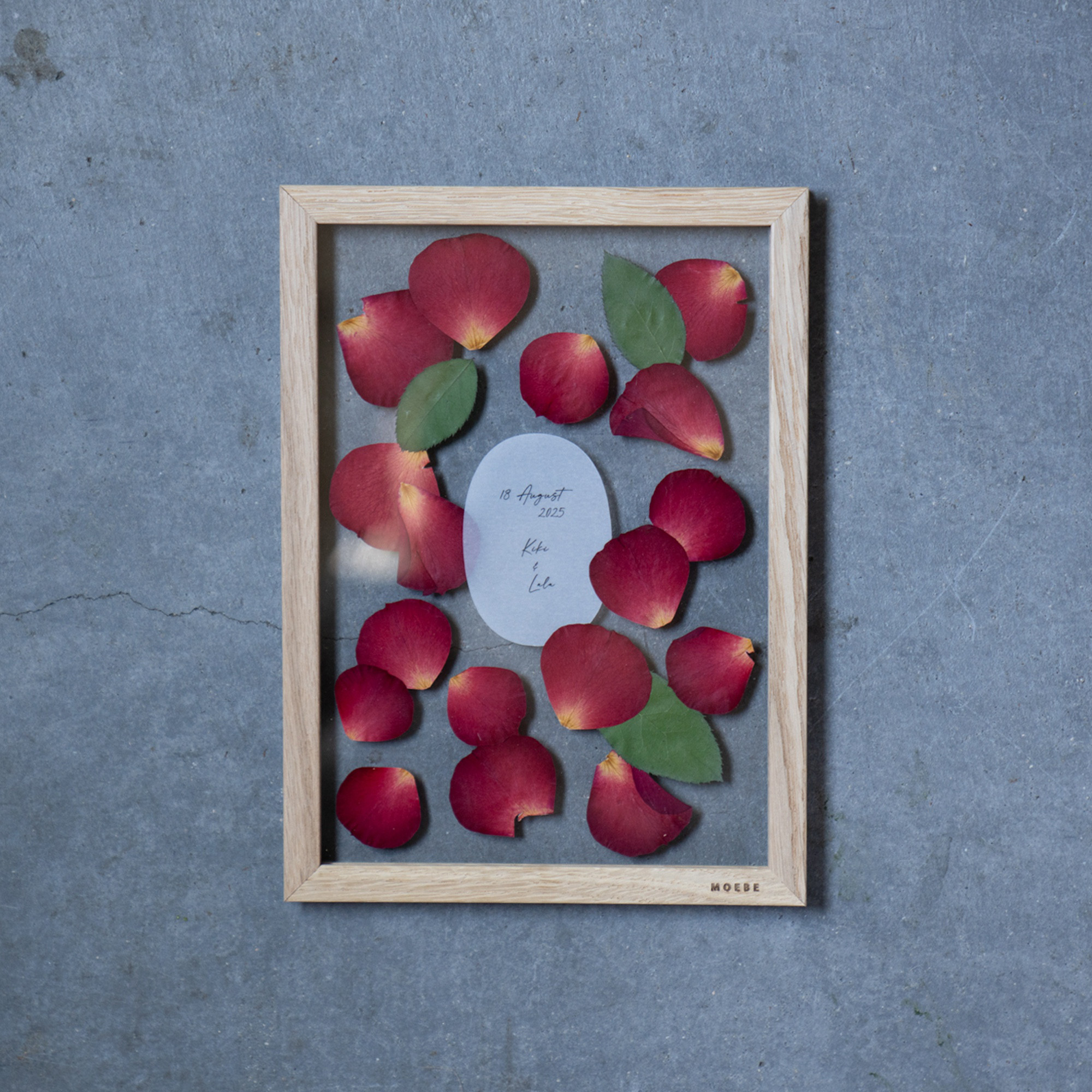 《赤バラ専用》【アフターブーケ＜Strawberry Moebe S-size＞】生花ブーケを「押し花＆額装」してお届け