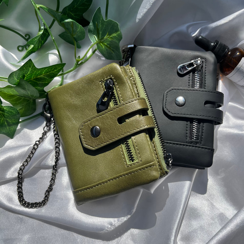 チェーン付き二つ折り財布✨本革 メンズ レザー コンパクト カード