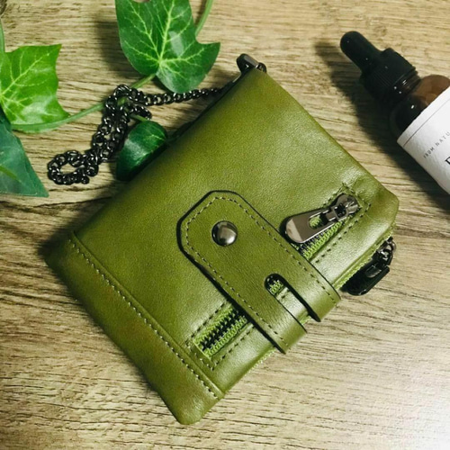 チェーン付き二つ折り財布✨本革 メンズ レザー コンパクト カード
