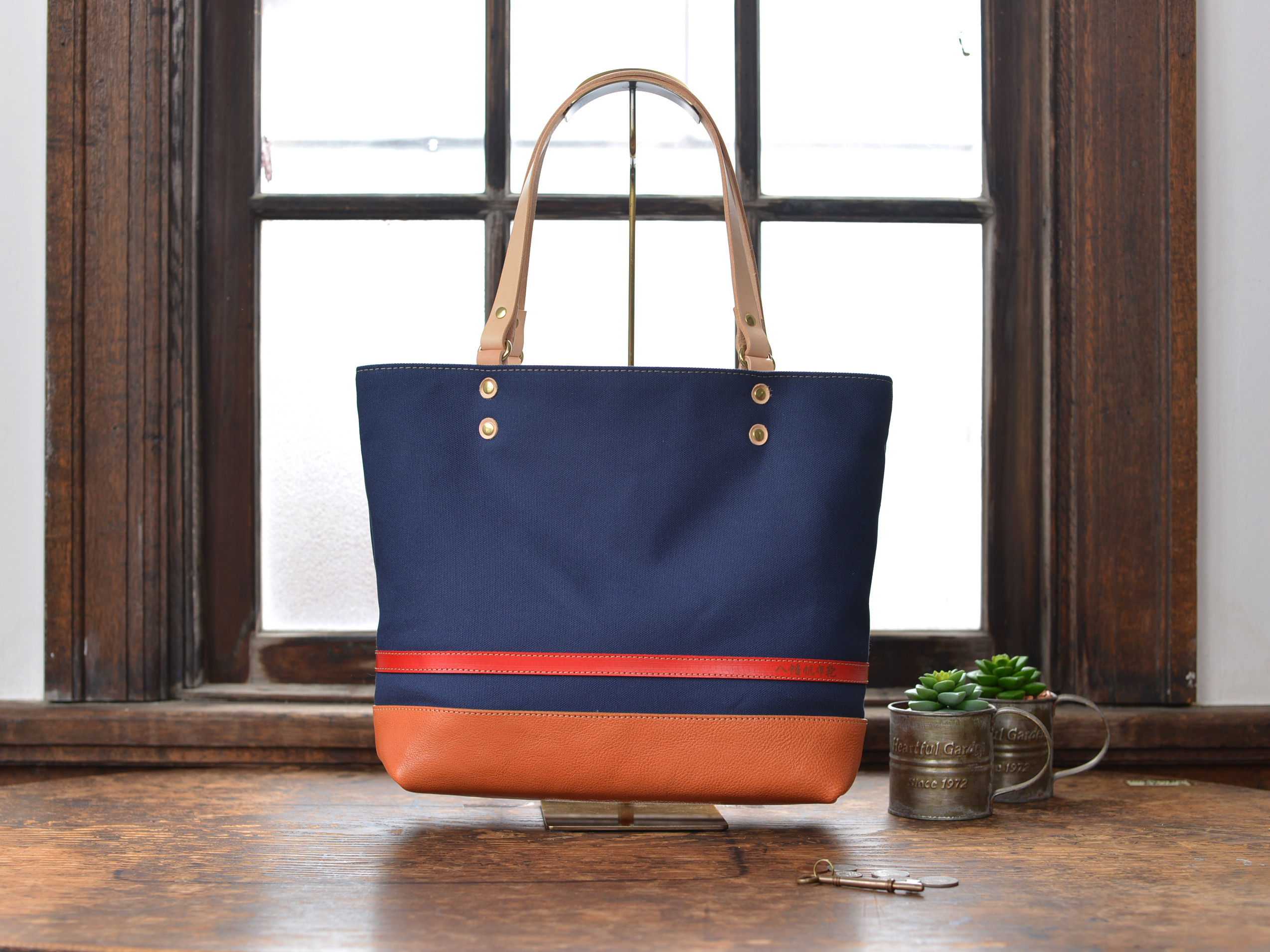【八幡帆布鞄】革と高島産帆布で作ったトートバッグ ネイビー　Lサイズ