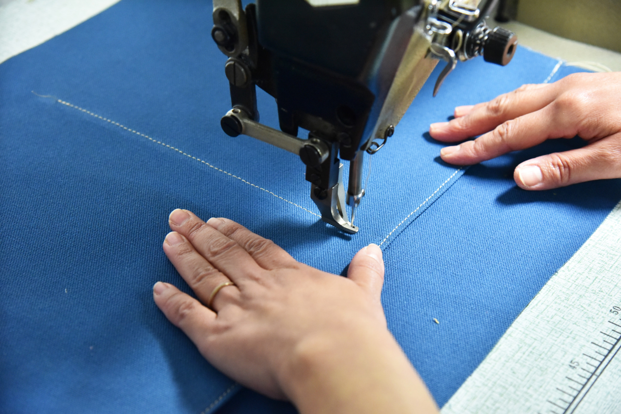 【八幡帆布鞄】革と高島産帆布で作ったトートバッグ レッド　Lサイズ