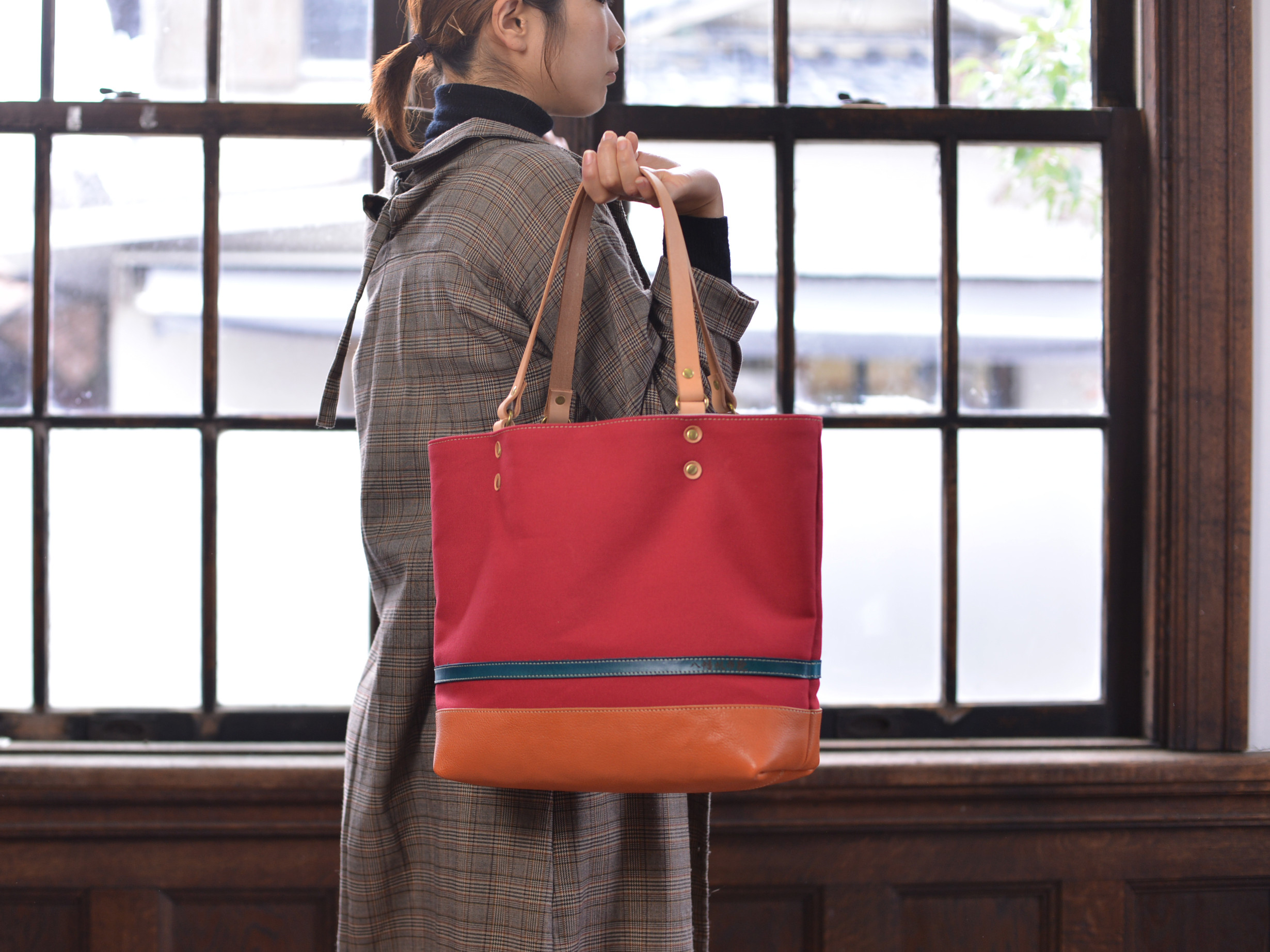 【八幡帆布鞄】革と高島産帆布で作ったトートバッグ レッド　Lサイズ