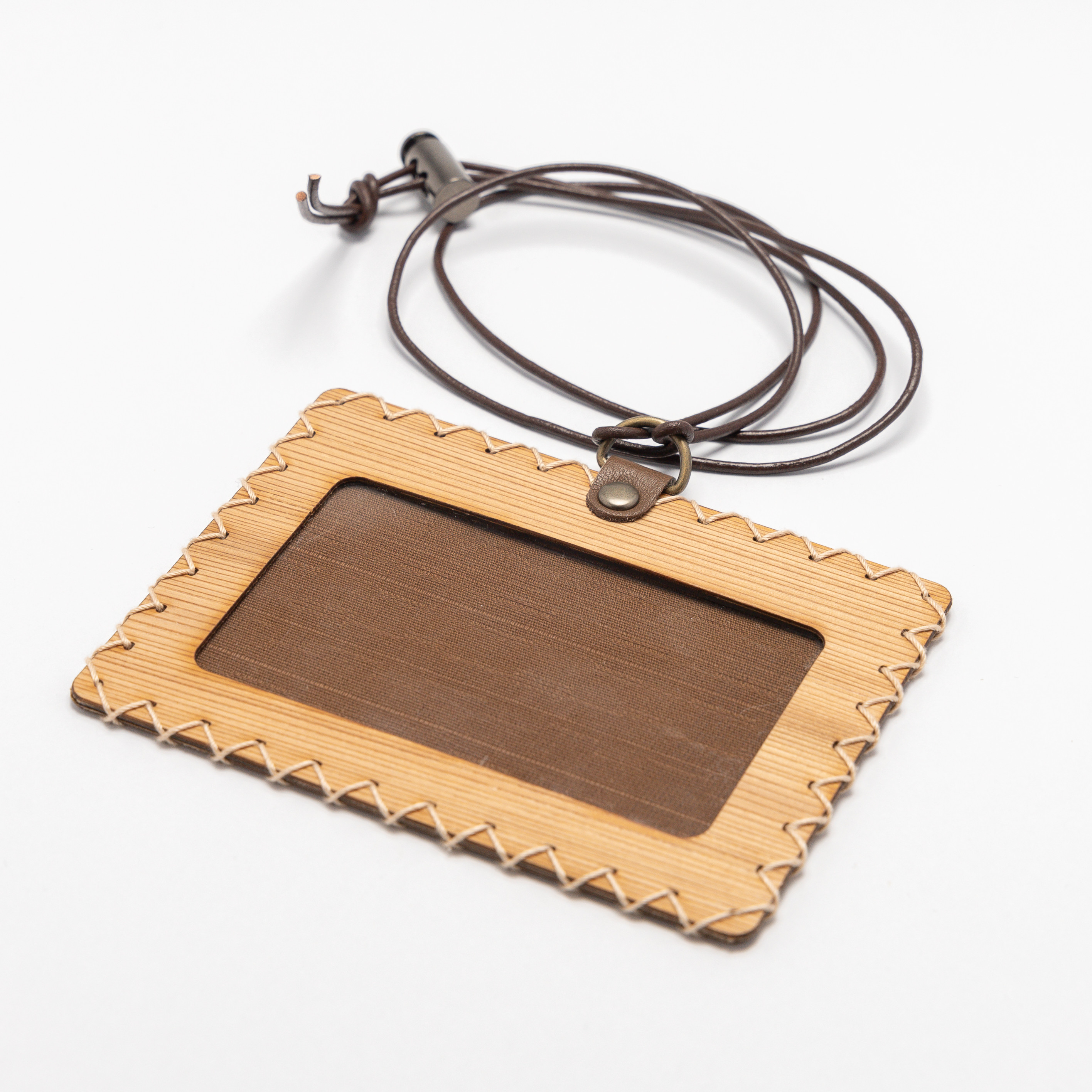 iLignos パスケース（曲がる木のパスケース）