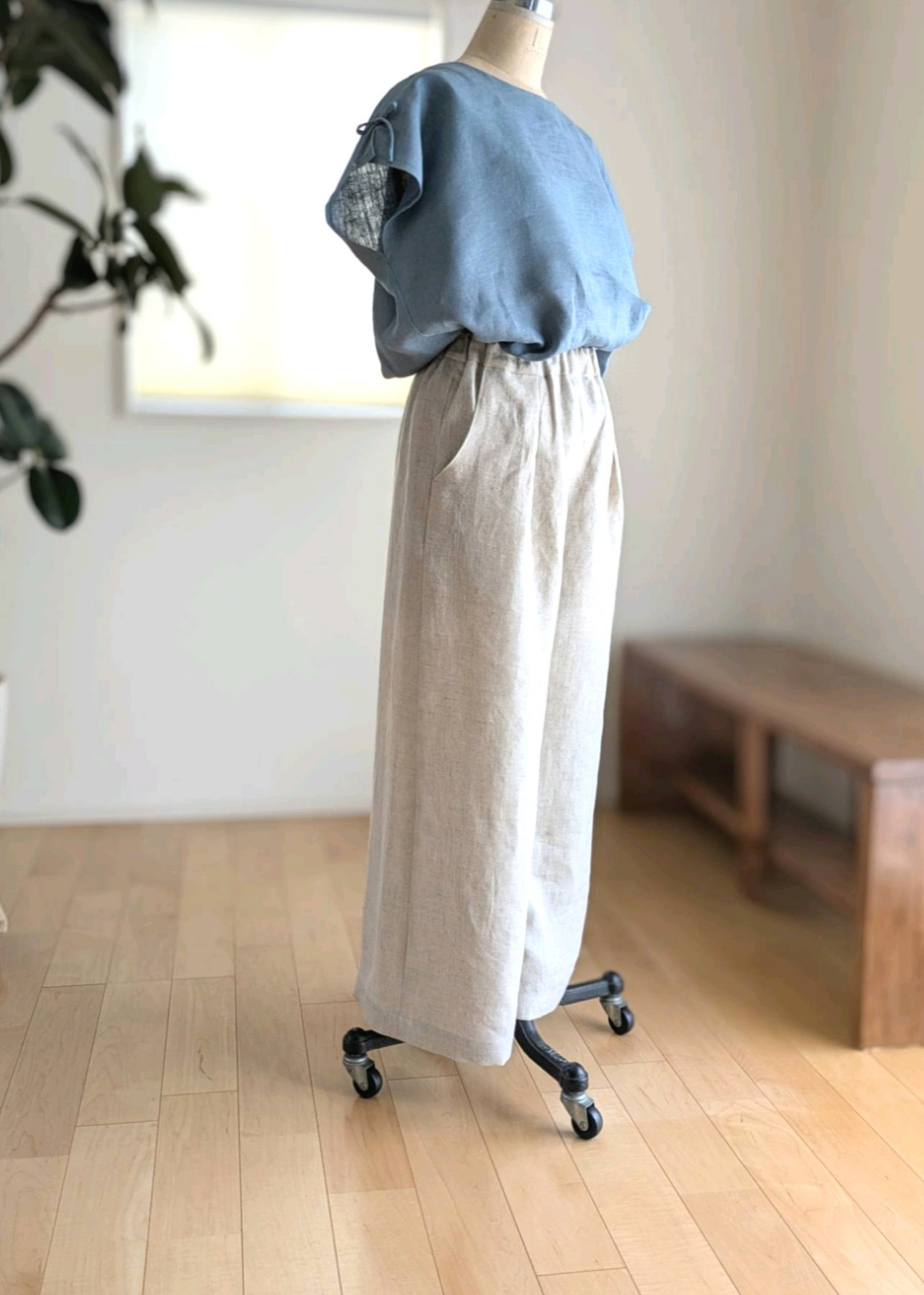 ✽脚長美脚に見えるハイウエスト綺麗目ワイドパンツ✽フレンチリネン✽生成り✽