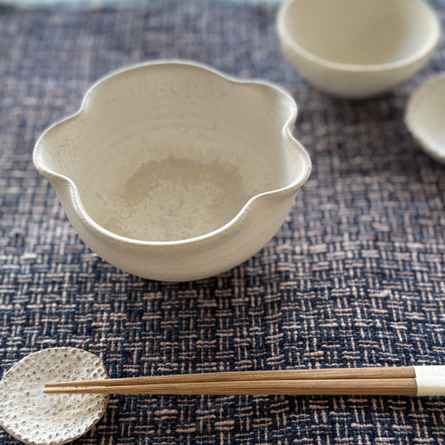 花揺(はなゆら)シリーズ 白釉透明重ね ろくろ花形小鉢 ①〜⑤ お椀