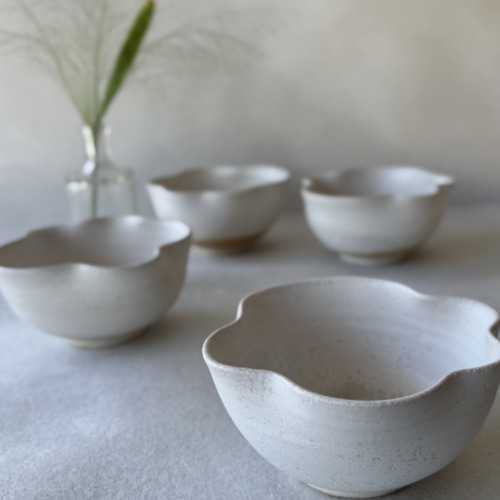 陶器 花入れ 白釉薬 球体 Ac-248 陶器 花入れ 白釉薬 球体 Ac-248