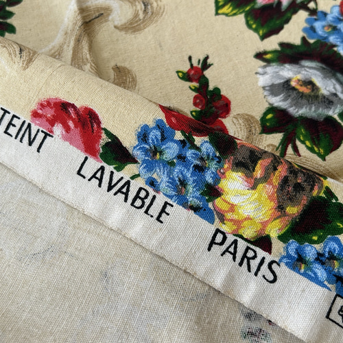フランスアンティーク GRAND TEINT LAVABLE PARIS VICTORIA 花柄