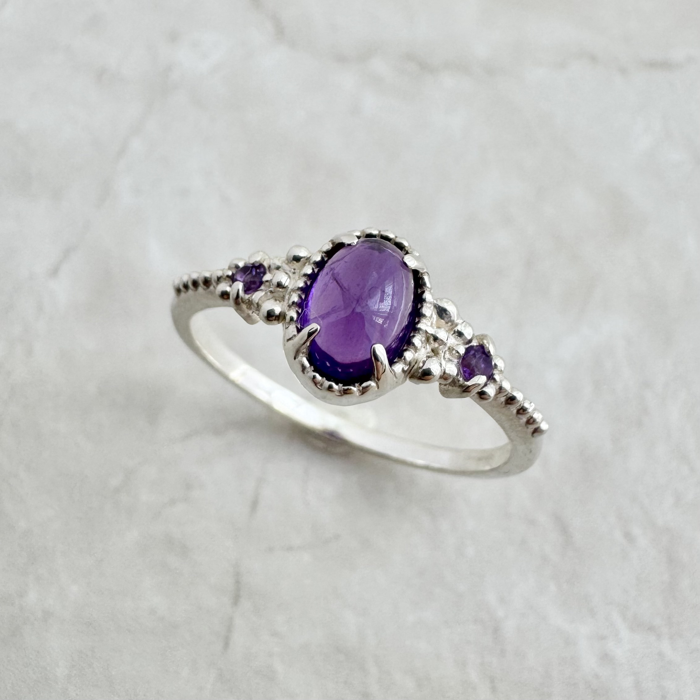 アメジストリング 11,988円