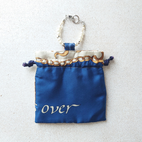 ヴィンテージスカーフ ミニ巾着バッグチャーム（NV） 巾着袋 tty 通販